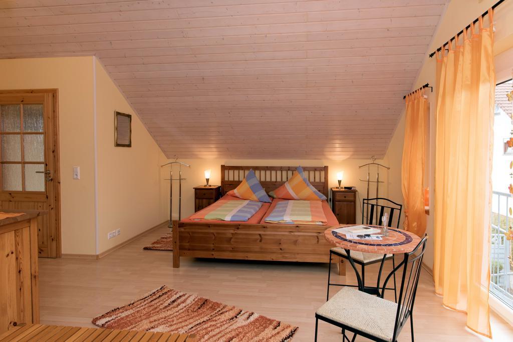 Gaestehaus Hauser Rust Bagian luar foto